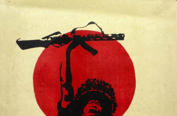 Plakat udgivet af KUF/Den antiimperialistiske Aktionskomite, 1970. Trykt som både plakat og klistermærke. Tekst: De undertrykte og sultende vil sejre!